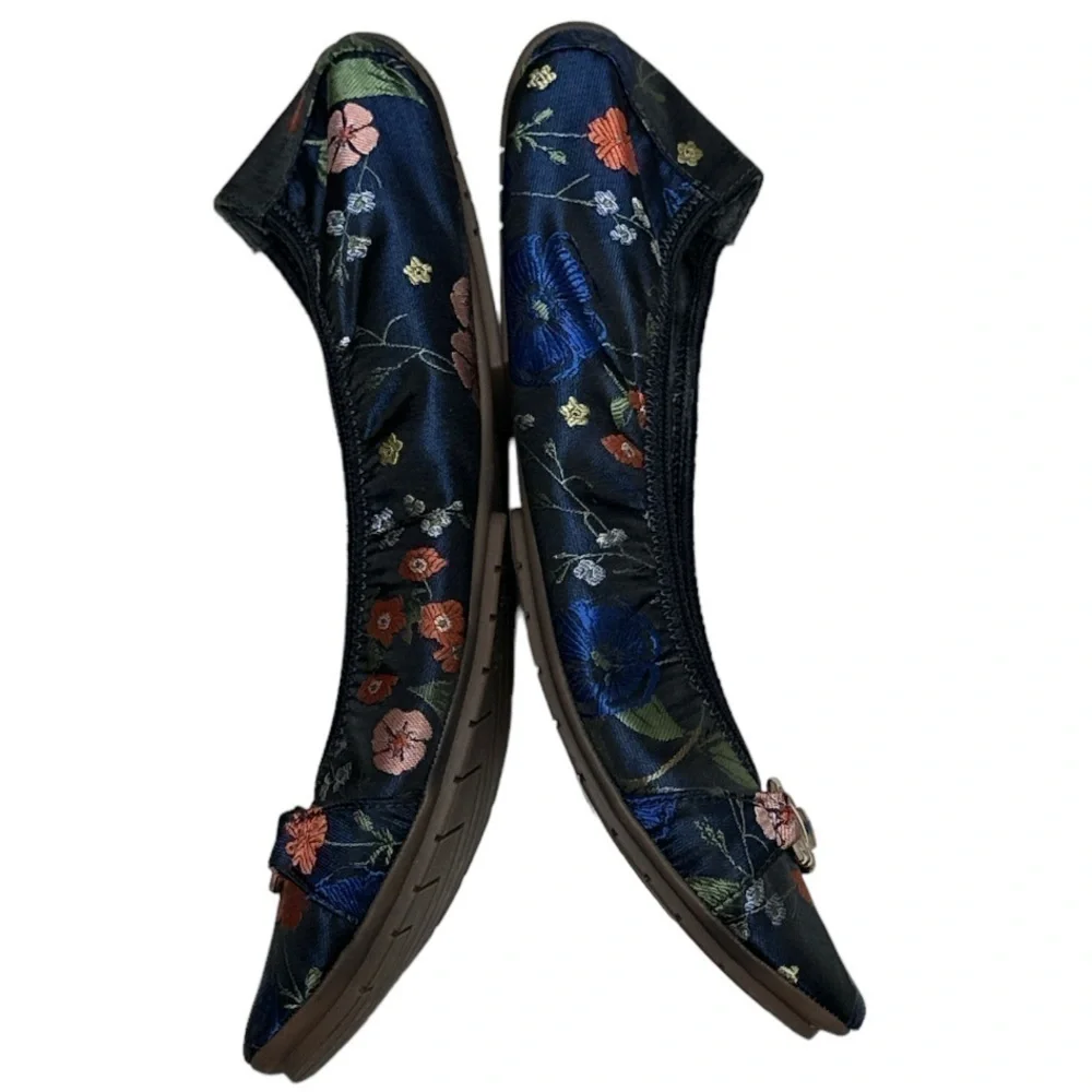 Me Too Olympia Ballet Flat Satin Floral w/ Metal Bit Trim Cushioned Driving Sole